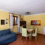 Con Darsena-castelletto Ticino Villa
