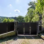 Con Darsena-castelletto Ticino Villa