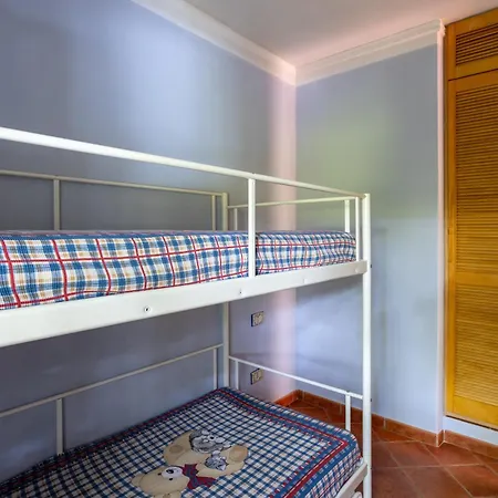 فيلة Con Darsena-castelletto Ticino