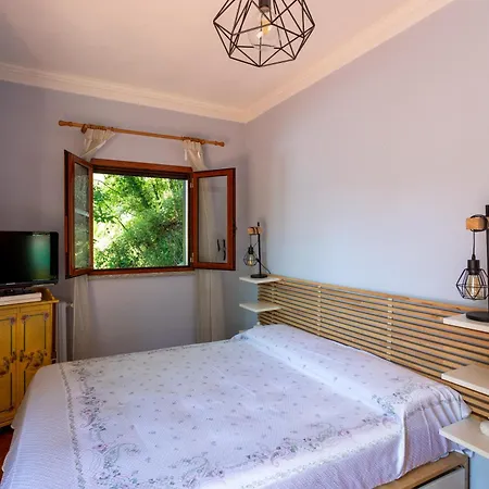 Con Darsena-castelletto Ticino فيلة