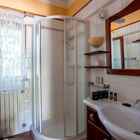 Con Darsena-castelletto Ticino * كاستيلّيتّو سوبرا تي